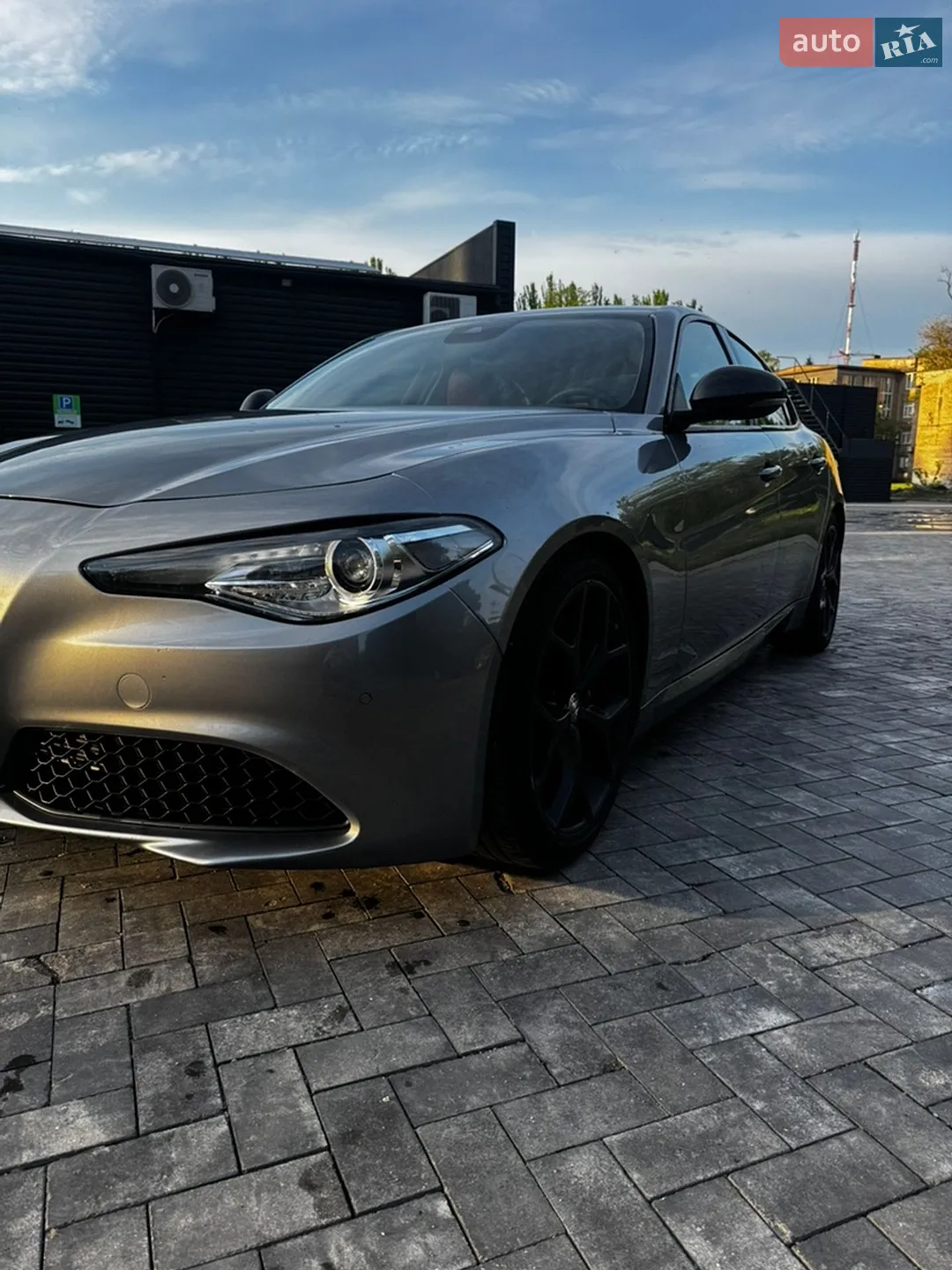 2019 Alfa Romeo Giulia - мініатюра 2