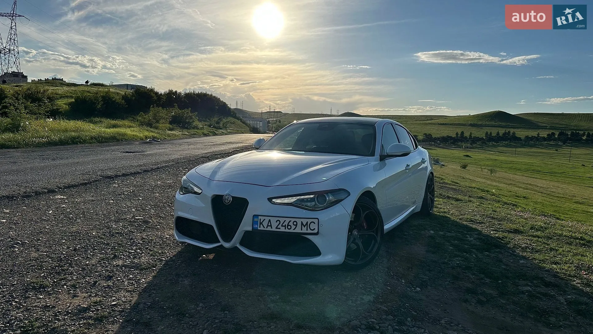 2017 Alfa Romeo Giulia - мініатюра 2