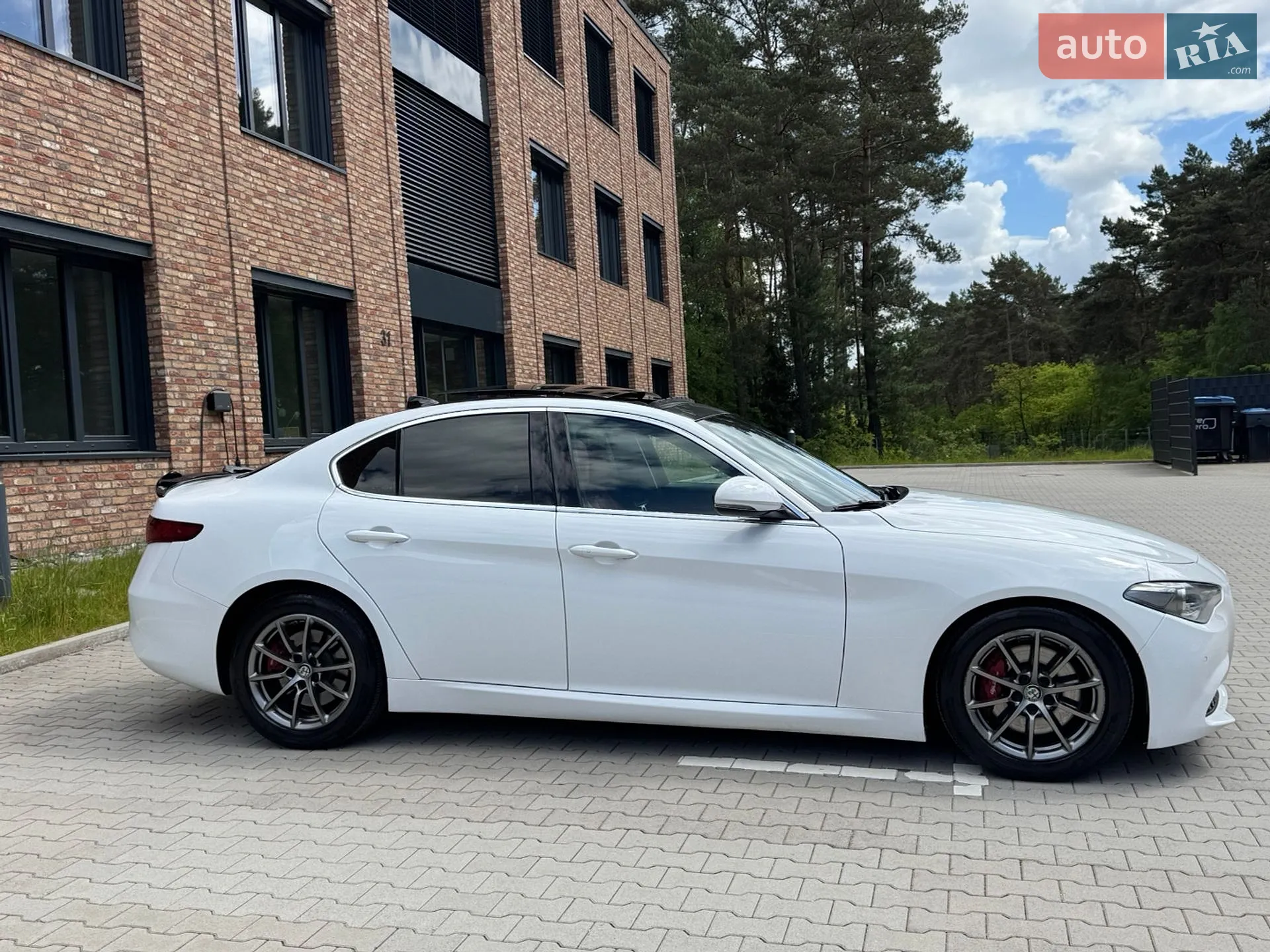 2018 Alfa Romeo Giulia - мініатюра 6