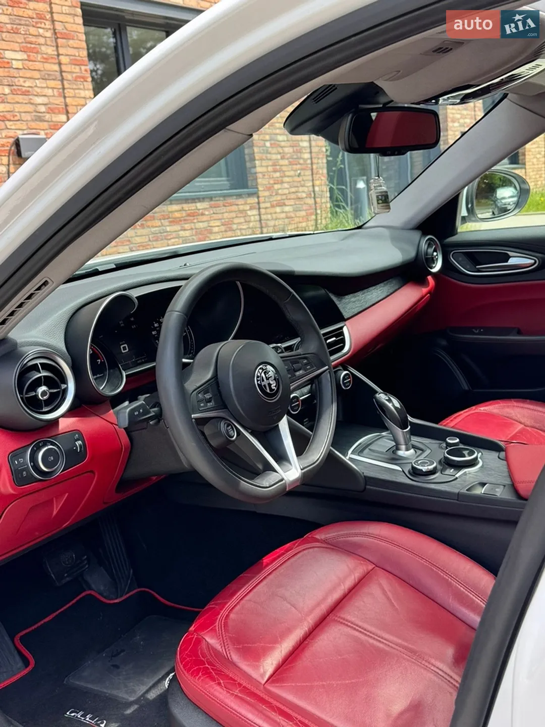 2018 Alfa Romeo Giulia - мініатюра 21