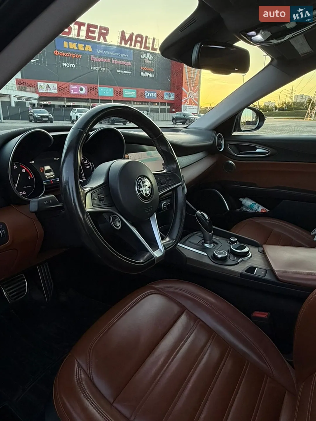 2017 Alfa Romeo Giulia - мініатюра 15
