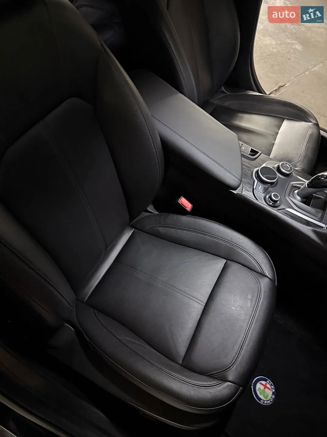 2017 Alfa Romeo Giulia - мініатюра 27