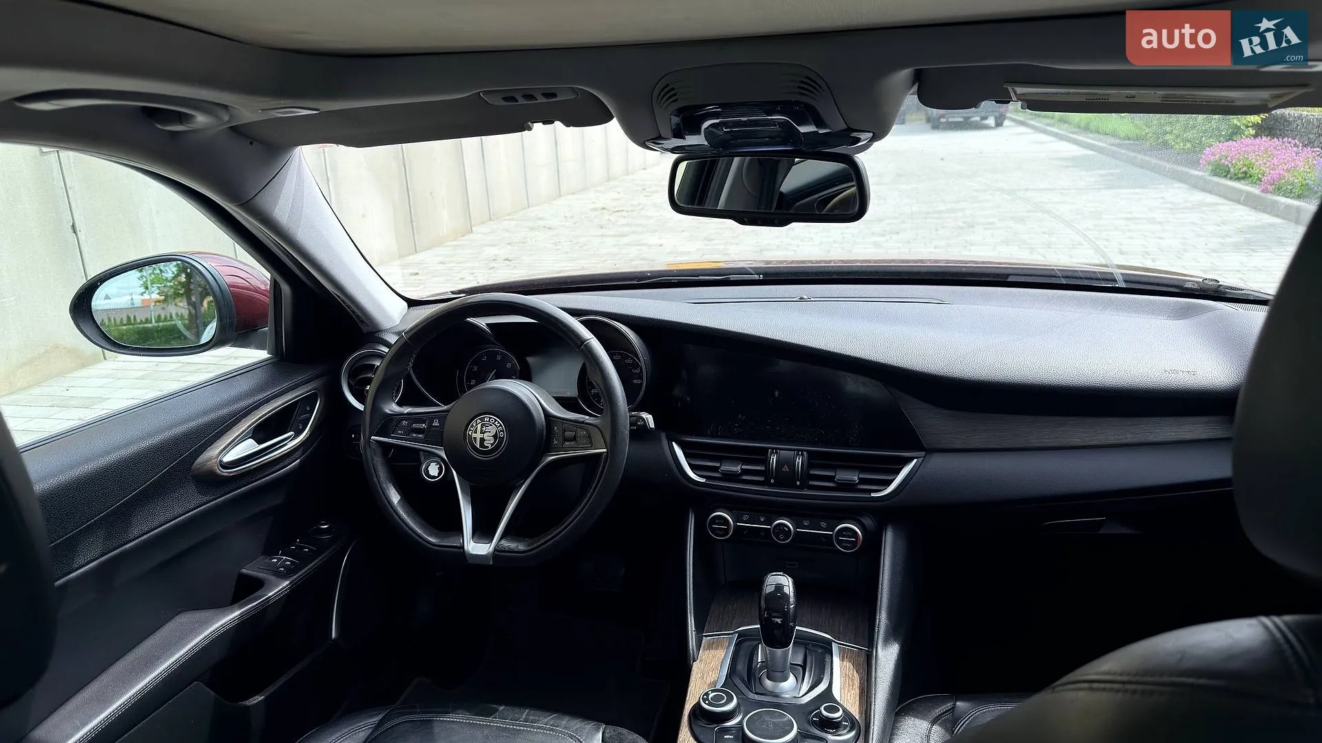2017 Alfa Romeo Giulia - мініатюра 27