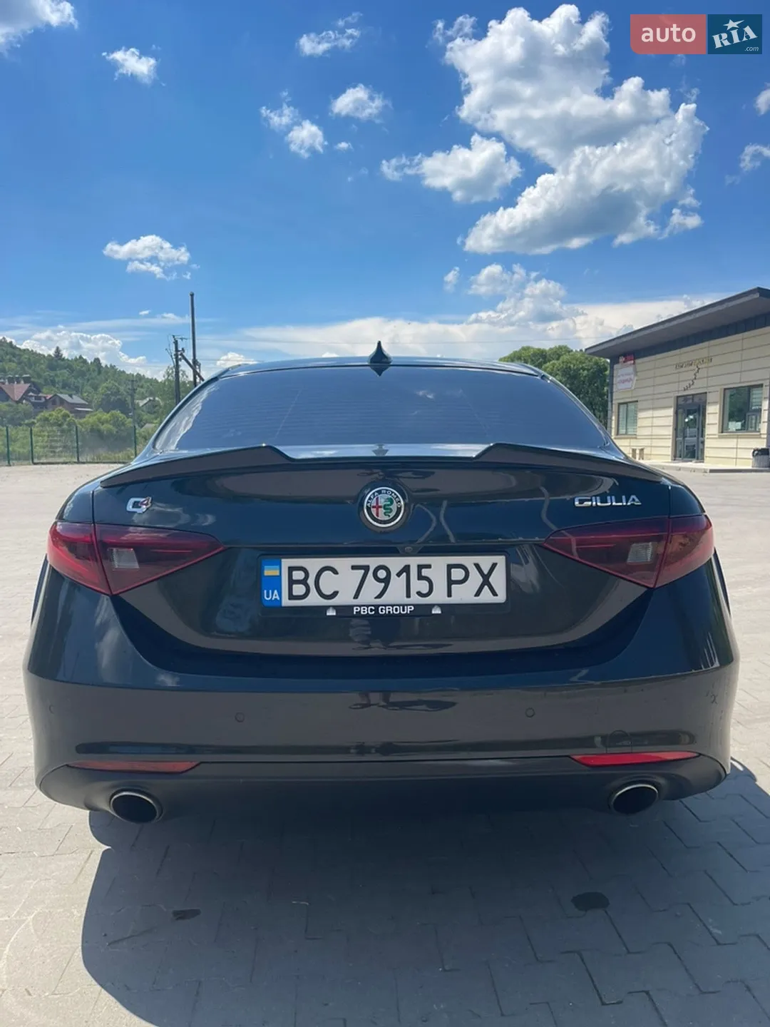 2017 Alfa Romeo Giulia - мініатюра 7