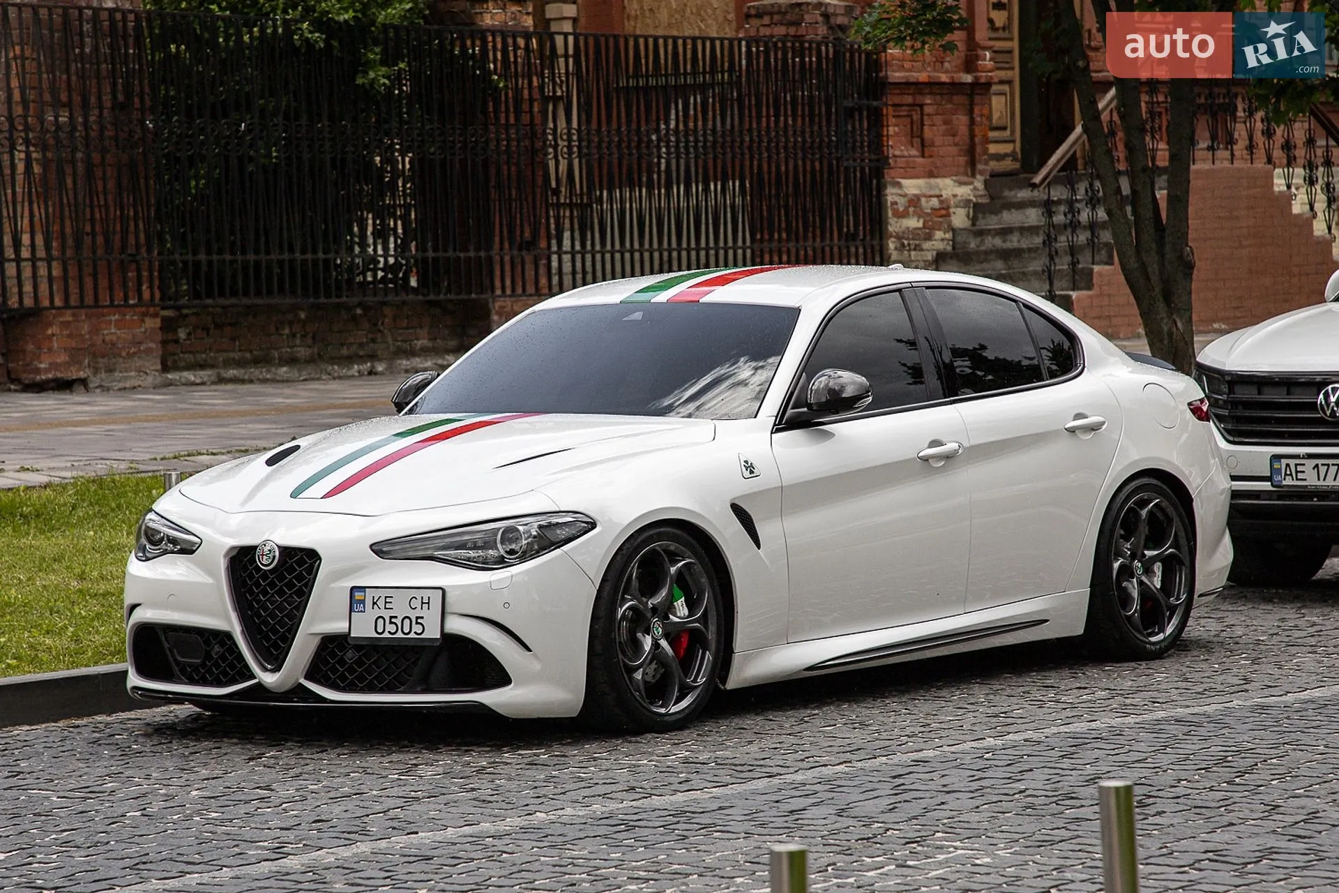 2016 Alfa Romeo Giulia - мініатюра 12