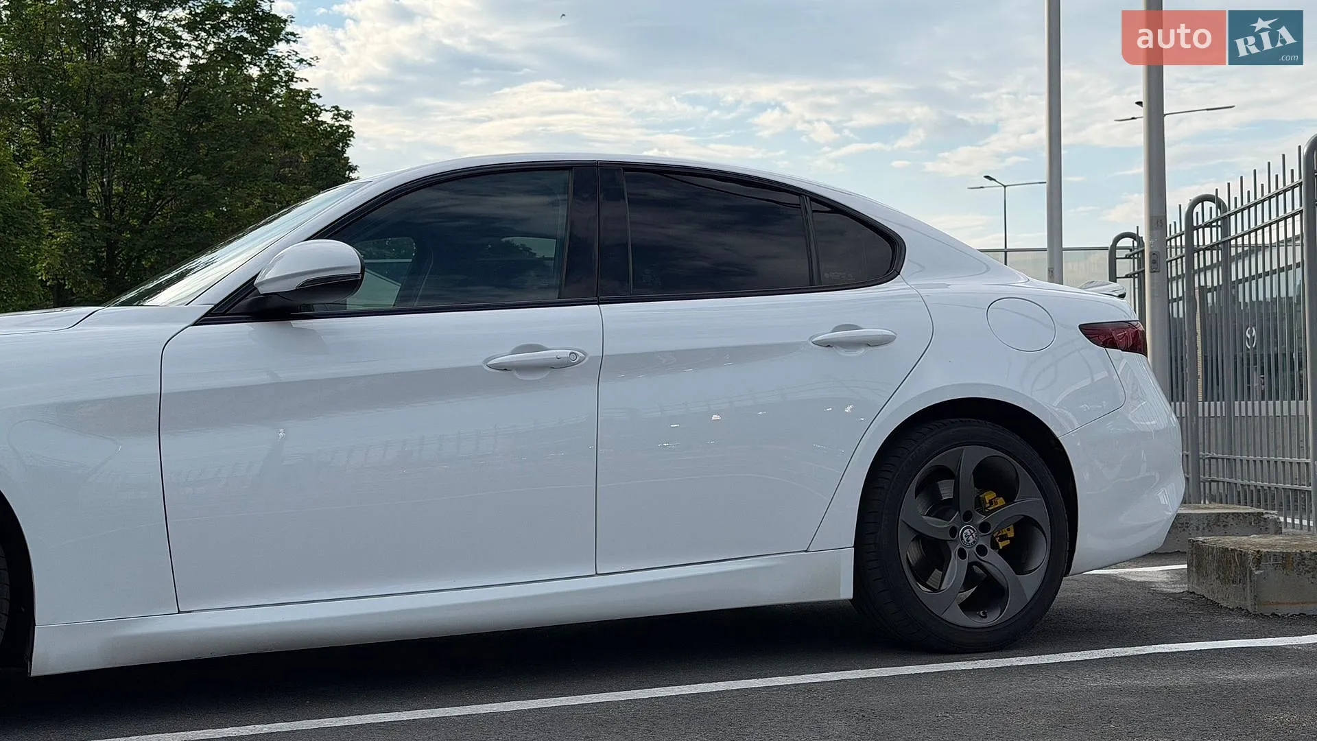 2017 Alfa Romeo Giulia - мініатюра 10