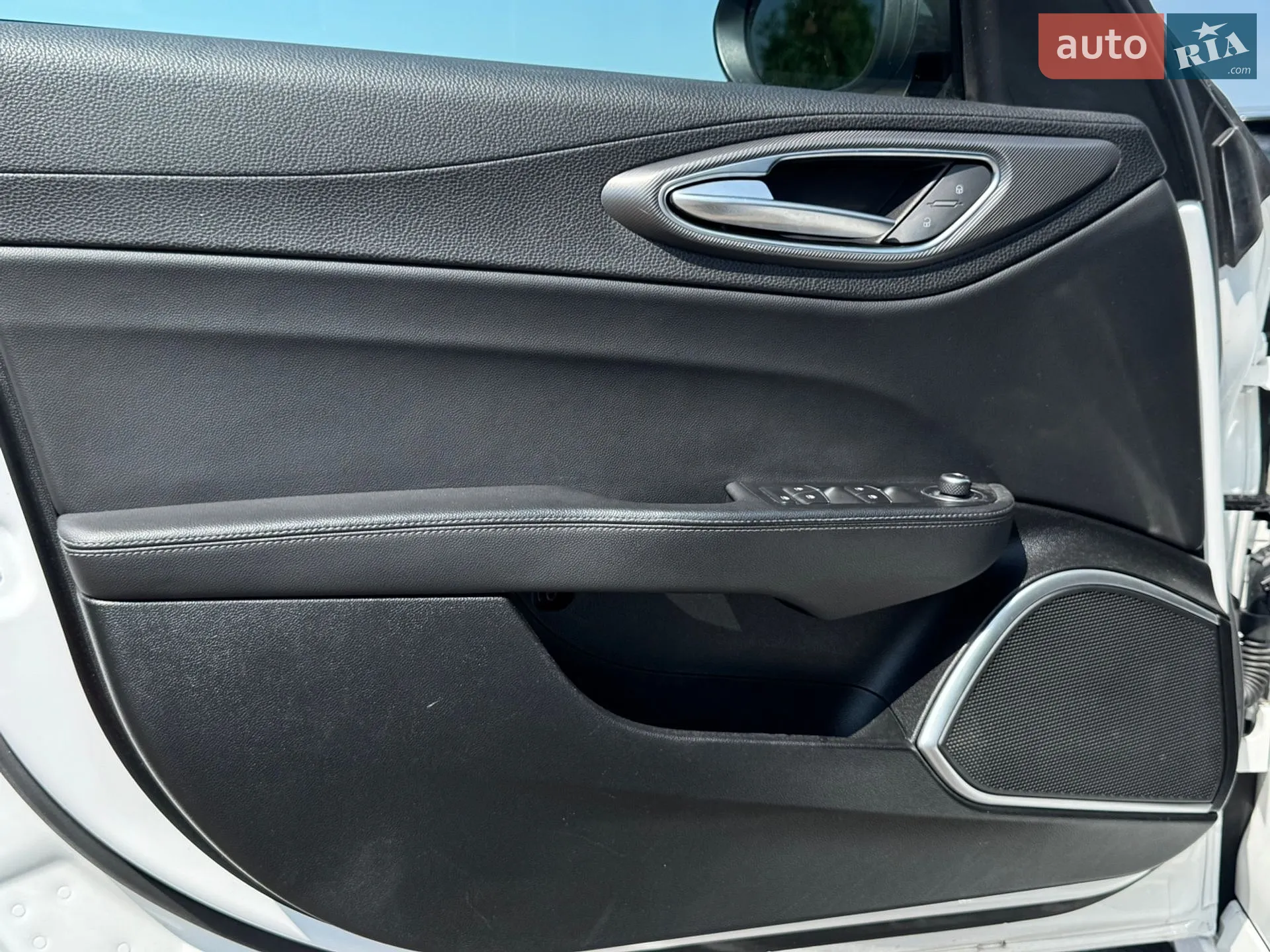 2020 Alfa Romeo Giulia - мініатюра 12