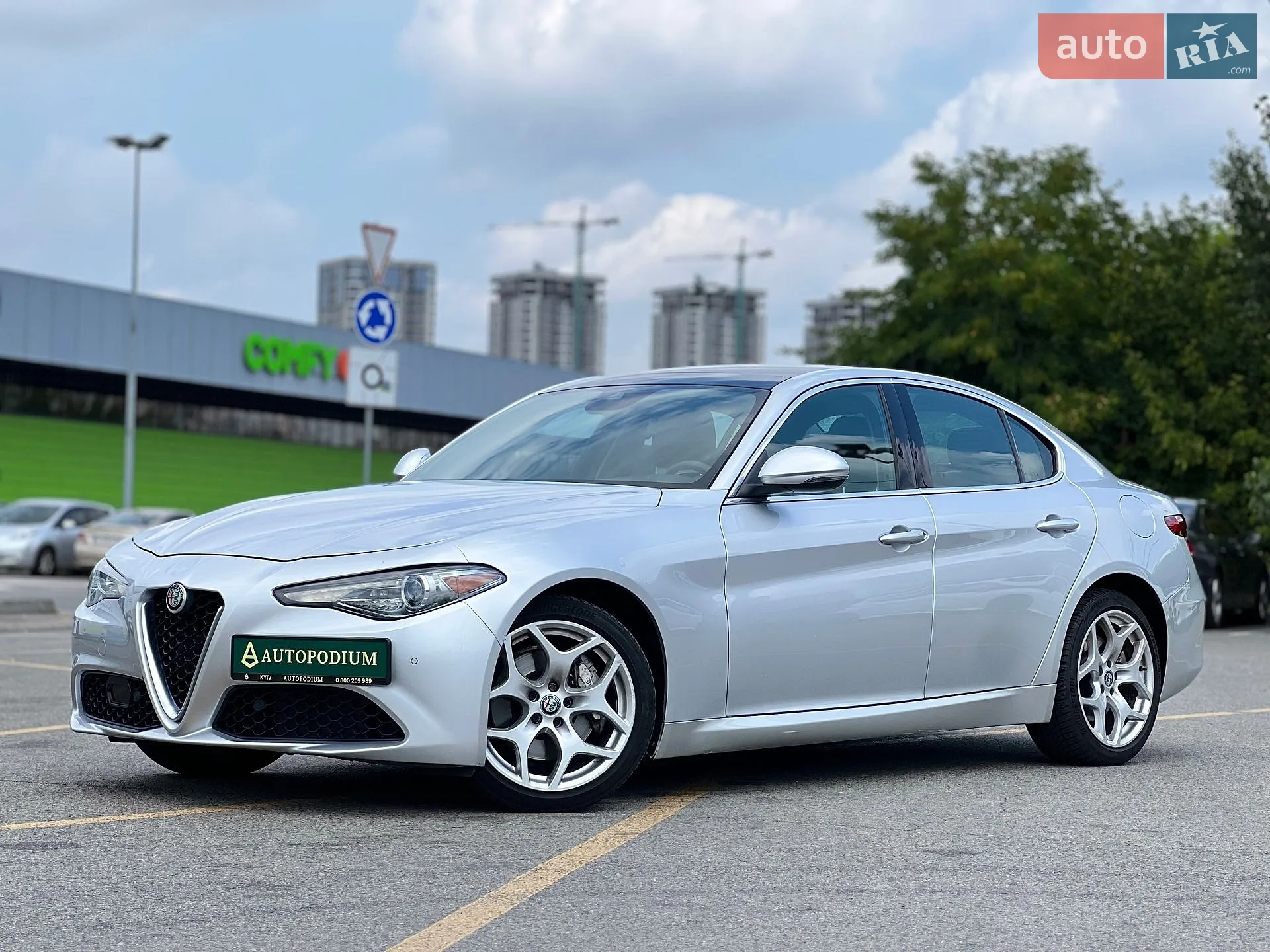 2018 Alfa Romeo Giulia - мініатюра 2