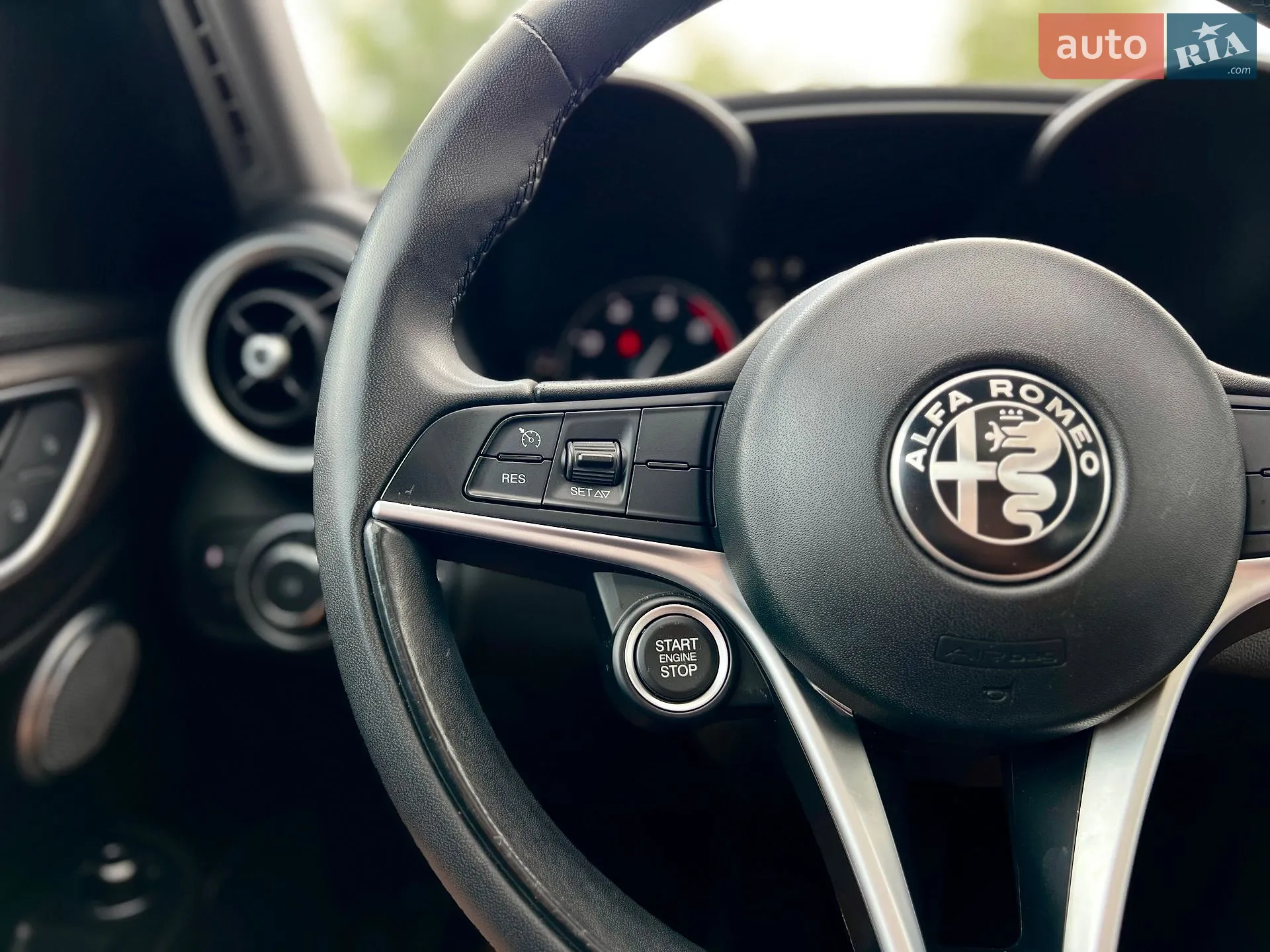 2018 Alfa Romeo Giulia - мініатюра 35