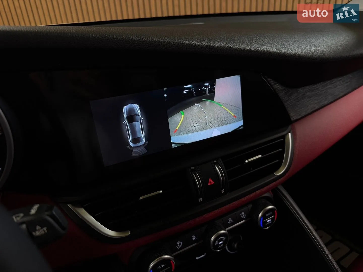 2020 Alfa Romeo Giulia - мініатюра 28