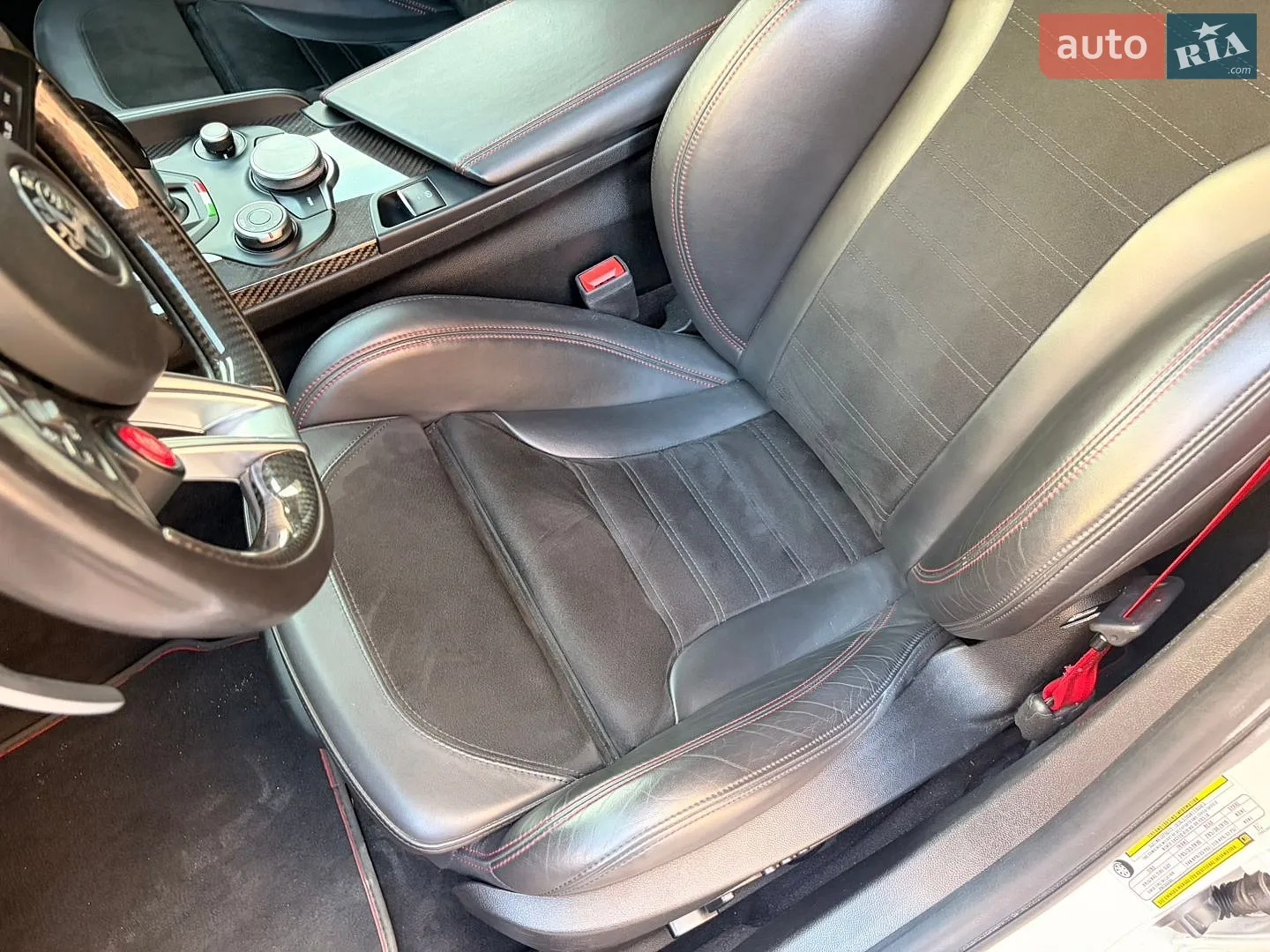 2018 Alfa Romeo Giulia - мініатюра 26