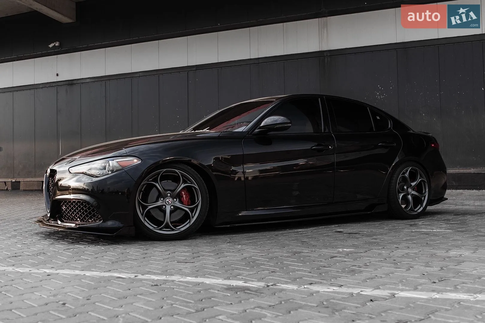 2017 Alfa Romeo Giulia - мініатюра 8