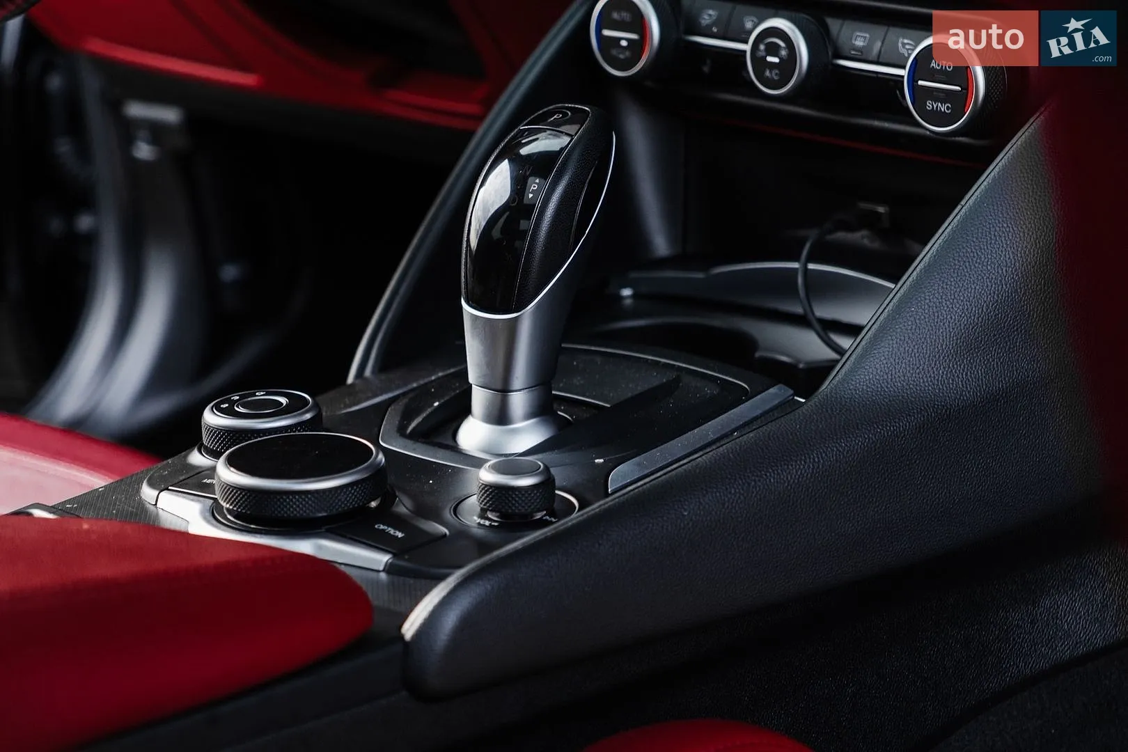 2017 Alfa Romeo Giulia - мініатюра 41