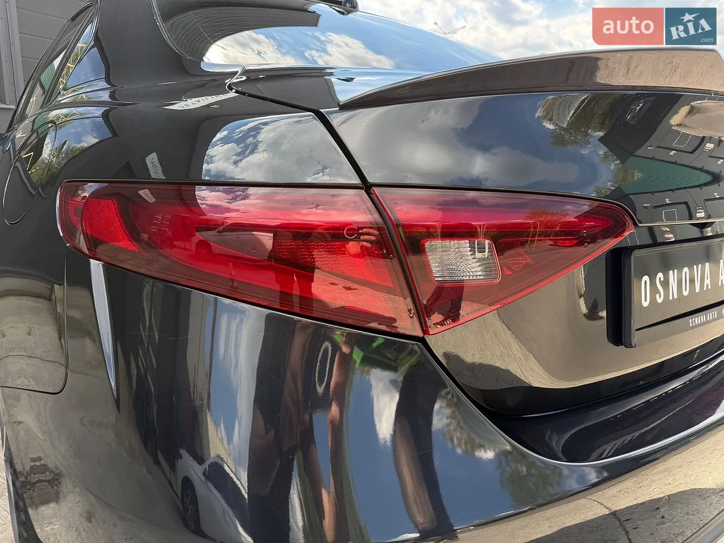 2017 Alfa Romeo Giulia - мініатюра 14