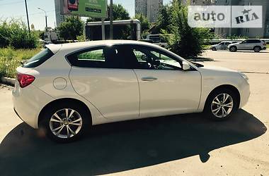 Хэтчбек Alfa Romeo Giulietta 2012 в Днепре