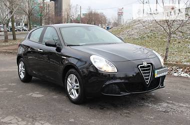 Хэтчбек Alfa Romeo Giulietta 2013 в Киеве