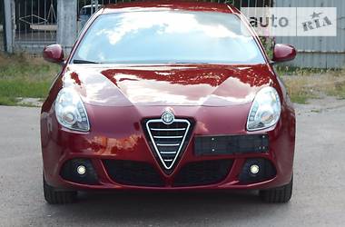 Седан Alfa Romeo Giulietta 2012 в Одесі