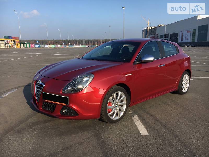 Хэтчбек Alfa Romeo Giulietta 2011 в Киеве