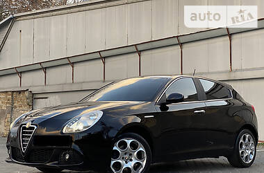 Хэтчбек Alfa Romeo Giulietta 2012 в Одессе