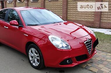 Хэтчбек Alfa Romeo Giulietta 2013 в Киеве