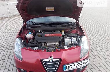 Хэтчбек Alfa Romeo Giulietta 2013 в Львове