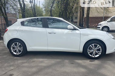 Хетчбек Alfa Romeo Giulietta 2011 в Києві