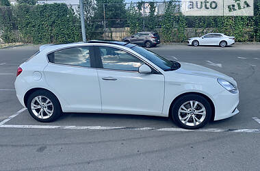 Хетчбек Alfa Romeo Giulietta 2013 в Києві