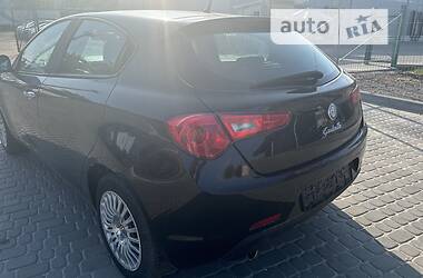 Хэтчбек Alfa Romeo Giulietta 2011 в Львове