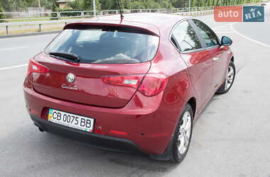 Хетчбек Alfa Romeo Giulietta 2012 в Чернігові