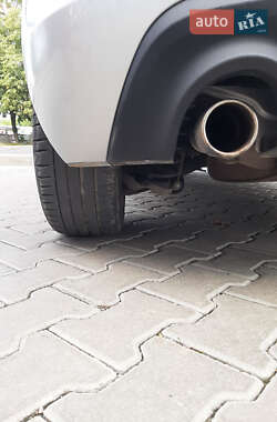 Хэтчбек Alfa Romeo Giulietta 2011 в 