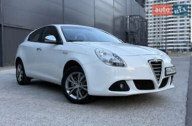 Хэтчбек Alfa Romeo Giulietta 2012 в Киеве