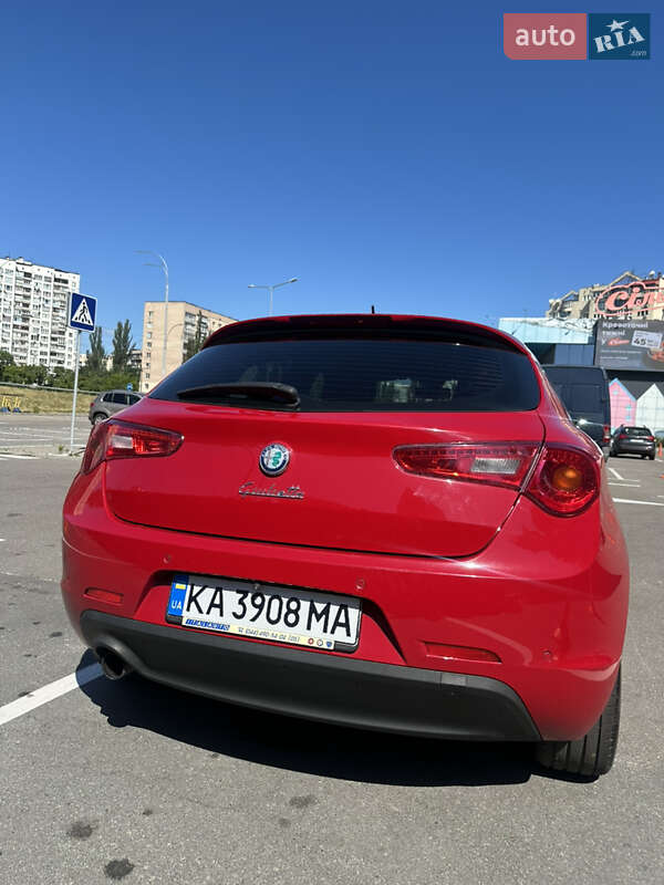 Хэтчбек Alfa Romeo Giulietta 2012 в Киеве