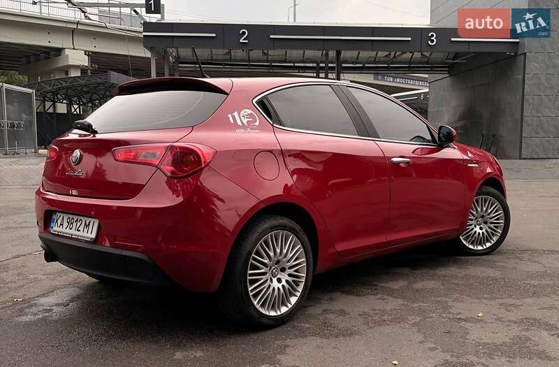 Хетчбек Alfa Romeo Giulietta 2010 в Броварах фото 7 Хетчбек Alfa Romeo Giulietta 2010 в Броварах