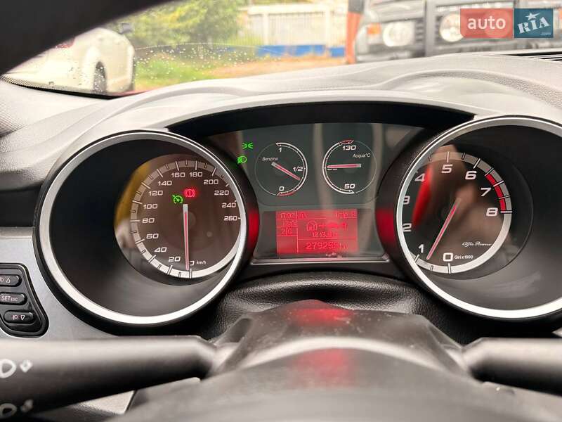 Хетчбек Alfa Romeo Giulietta 2010 в Броварах фото 11 Хетчбек Alfa Romeo Giulietta 2010 в Броварах