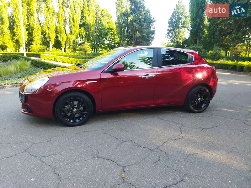 Хэтчбек Alfa Romeo Giulietta 2012 в Киеве