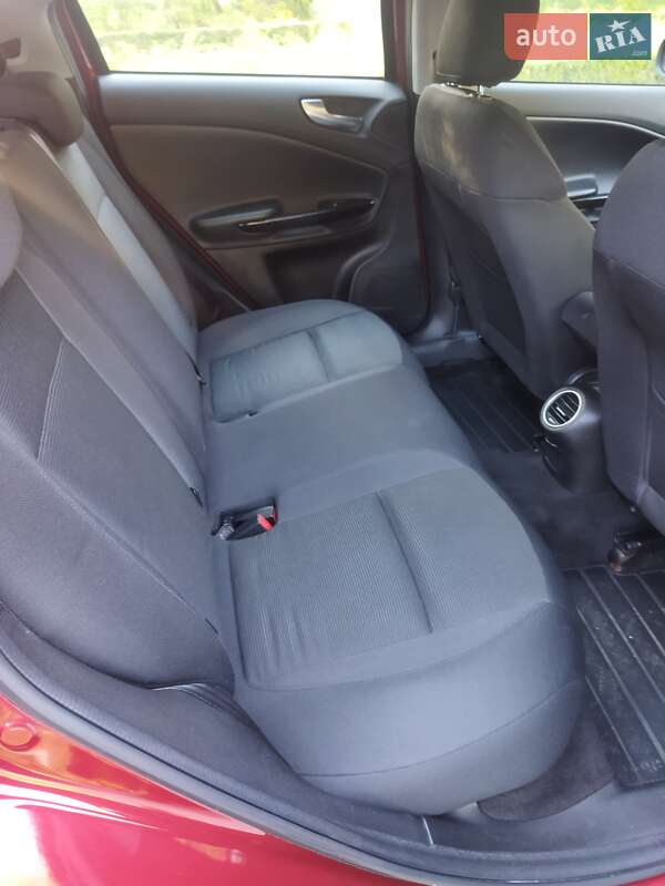 Хэтчбек Alfa Romeo Giulietta 2012 в Киеве