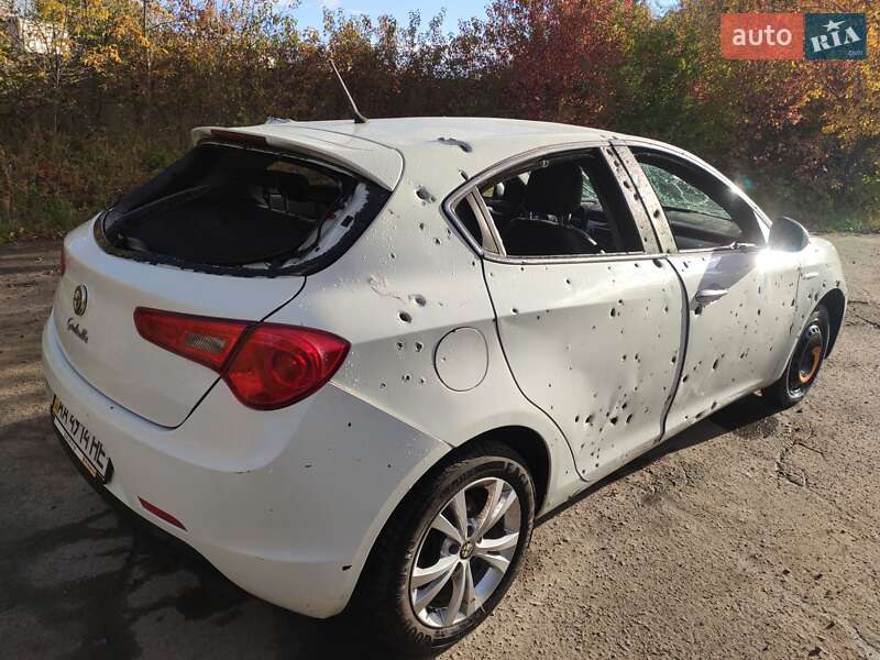 Хэтчбек Alfa Romeo Giulietta 2010 в Ровно фото 8 Хэтчбек Alfa Romeo Giulietta 2010 в Ровно