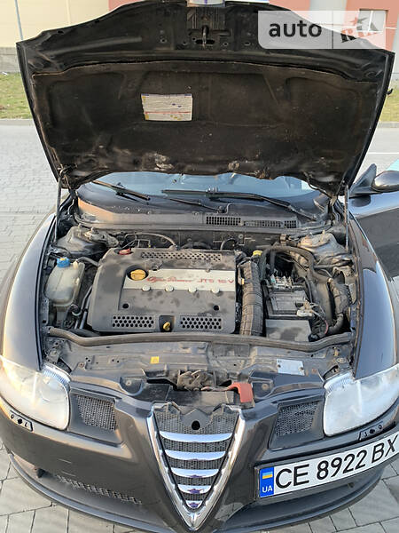 Купе Alfa Romeo GT 2008 в Львове