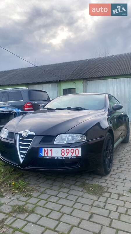 Купе Alfa Romeo GT 2004 в Владимире