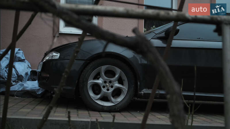 Купе Alfa Romeo GT 2006 в Смілі