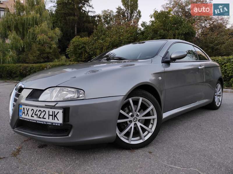 Alfa Romeo GT 2004