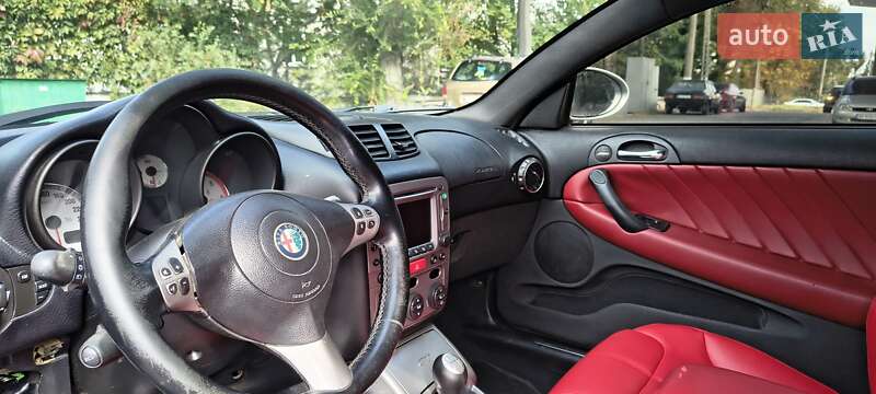 Купе Alfa Romeo GT 2004 в Днепре