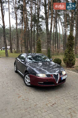 Купе Alfa Romeo GT 2005 в Львове