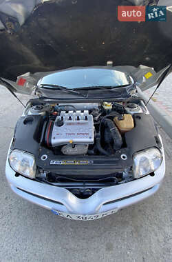 Купе Alfa Romeo GTV 2001 в 