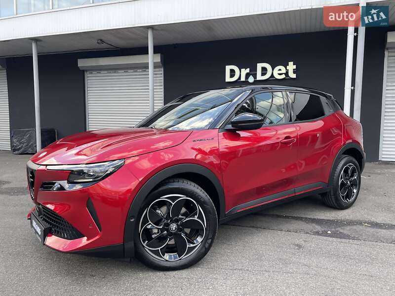 Внедорожник / Кроссовер Alfa Romeo Junior 2024 в Киеве фото 7 Внедорожник / Кроссовер Alfa Romeo Junior 2024 в Киеве