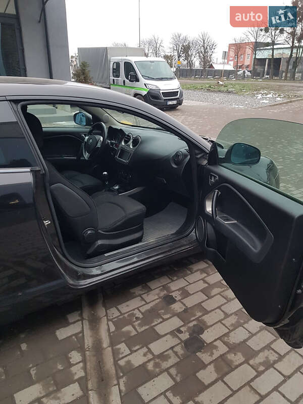Хэтчбек Alfa Romeo MiTo 2010 в Радехове