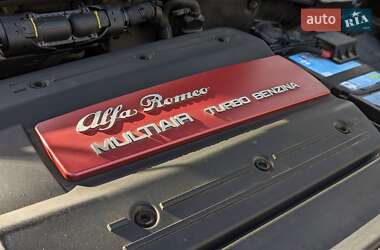 Хэтчбек Alfa Romeo MiTo 2012 в 