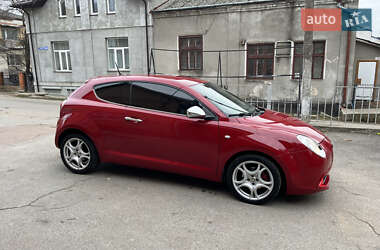 Хэтчбек Alfa Romeo MiTo 2011 в 