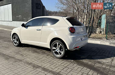 Хэтчбек Alfa Romeo MiTo 2011 в 