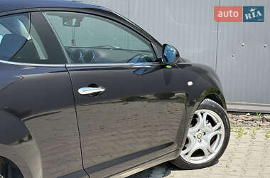 Хэтчбек Alfa Romeo MiTo 2012 в 
